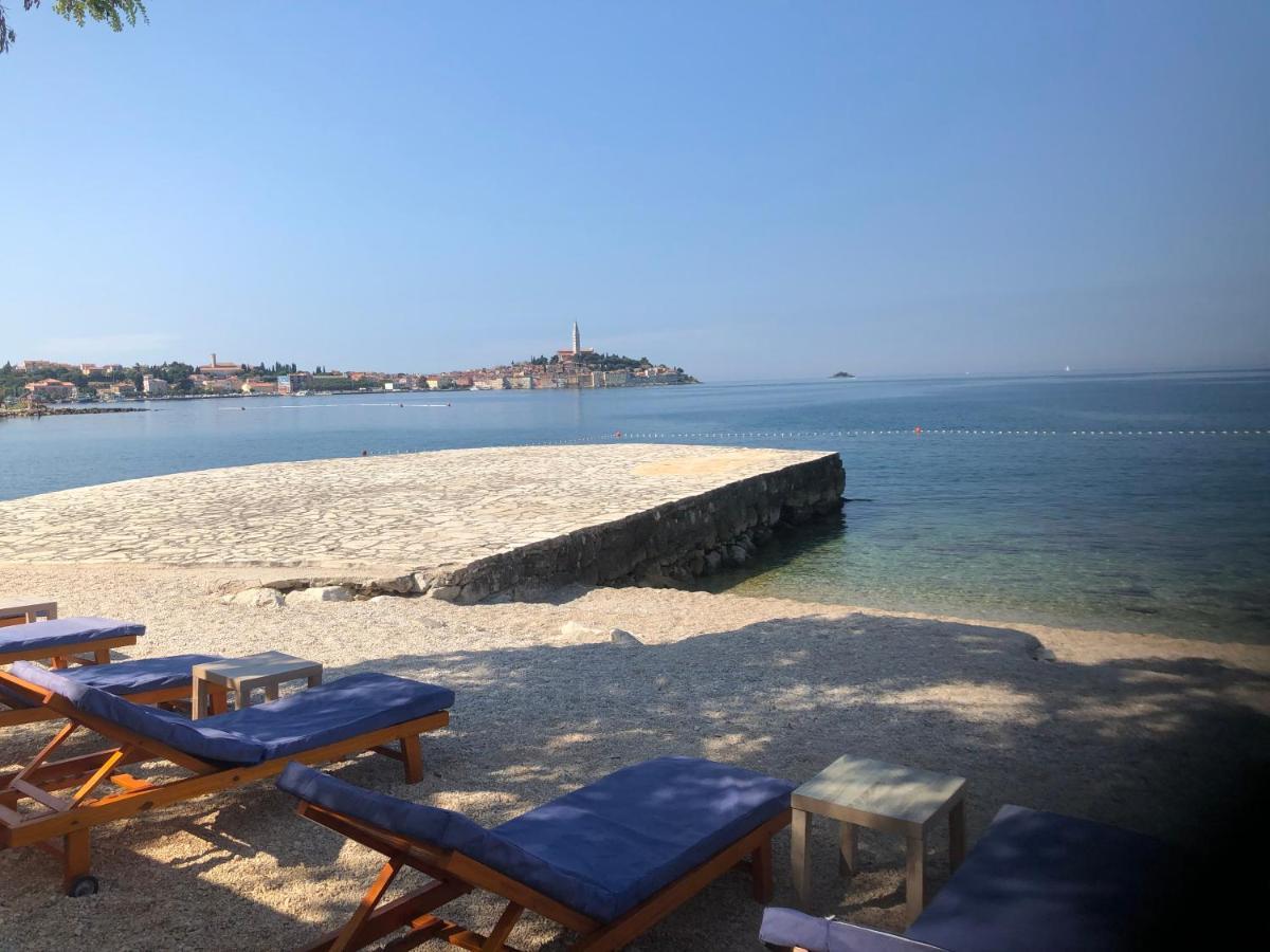 Total Escape Mobile Home Nera Camp Porton Biondi โรวีน ภายนอก รูปภาพ