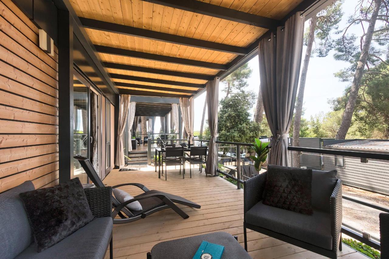 Total Escape Mobile Home Nera Camp Porton Biondi โรวีน ภายนอก รูปภาพ