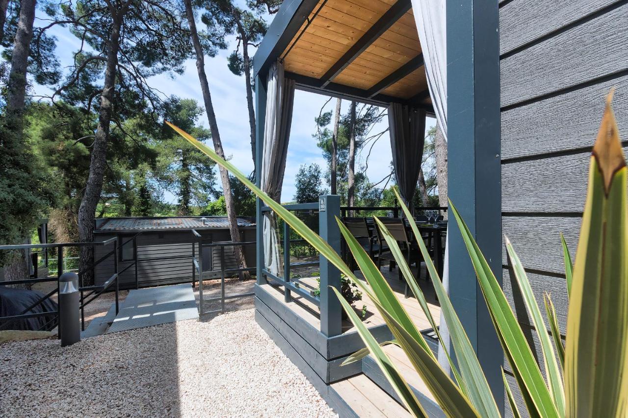 Total Escape Mobile Home Nera Camp Porton Biondi โรวีน ภายนอก รูปภาพ