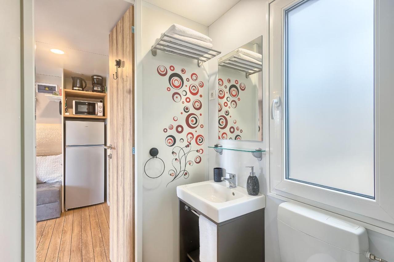 Total Escape Mobile Home Nera Camp Porton Biondi โรวีน ภายนอก รูปภาพ